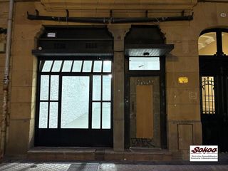 Local comercial en alquiler en Centro en San Sebastián-Donostia