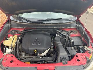 Mitsubishi Outlander kaiteki plus 4WD