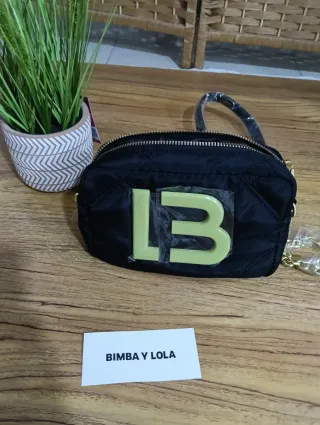 Bolso Negro con Logo LB Verde