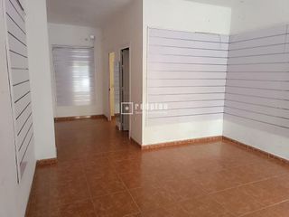 Local comercial en alquiler en Cruz Roja en Sevilla