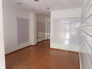Local comercial en alquiler en Cruz Roja en Sevilla