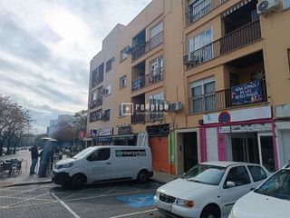 Local comercial en alquiler en Cruz Roja en Sevilla