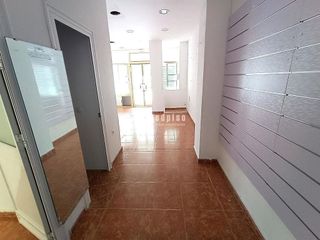 Local comercial en alquiler en Cruz Roja en Sevilla