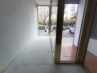 Local comercial en alquiler en Cruz Roja en Sevilla