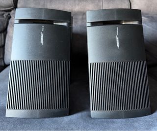 4 Altavoces Bose Model 100+soporte de pared