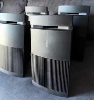 4 Altavoces Bose Model 100+soporte de pared