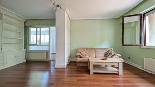 Piso en venta en Las Arenas Centro en Getxo