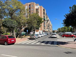 Local comercial en alquiler en Los Barreros en Cartagena