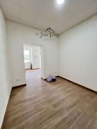 Local comercial en alquiler en Coria del Río