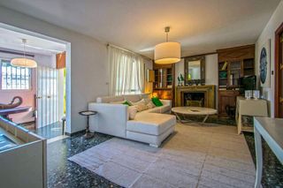 Chalet en venta en La Paz en Alcalá de Guadaira