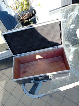 Cofanetto in acciaio e alluminio