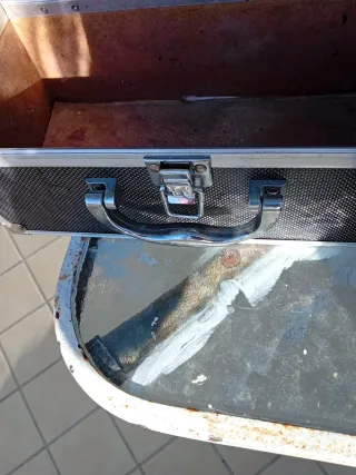 Cofanetto in acciaio e alluminio