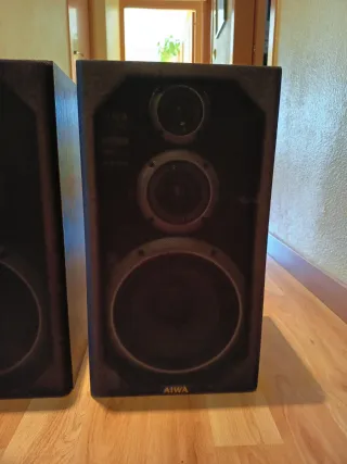 Altavoces Aiwa