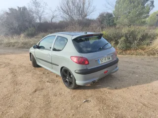 Peugeot 206 GTI 2001