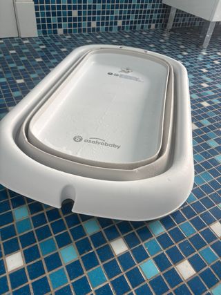 Trona Bebeconfort + Bañera plegable Asalvo
