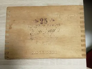 Caja de puros de madera Centenario