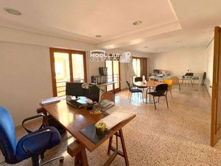 Oficina en alquiler en Centro en Elche