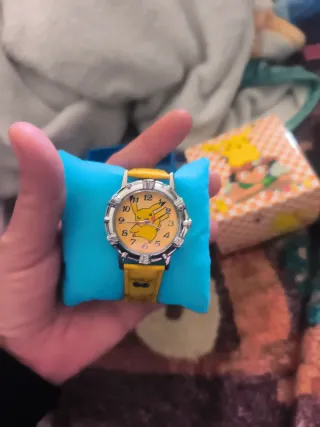Reloj Infantil Pikachu Caja Regalo