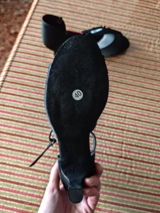 Zapatos de baile nuevos