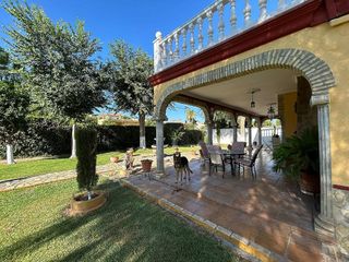 Chalet en venta en Oromana en Alcalá de Guadaira