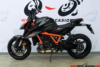 KTM 1290 SUPER DUKE R