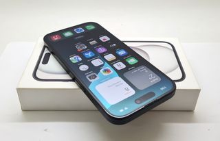Smartphone APPLE iPhone 15 128GB Negro 87% Batería