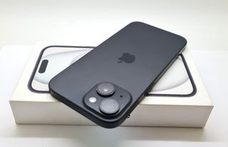 Smartphone APPLE iPhone 15 128GB Negro 87% Batería