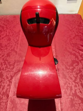 Cafetera Dolce Gusto Roja