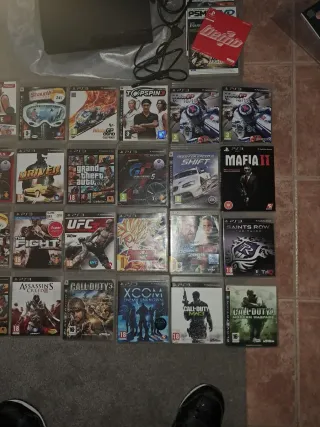 Consola PlayStation 3 + 29 Juegos
