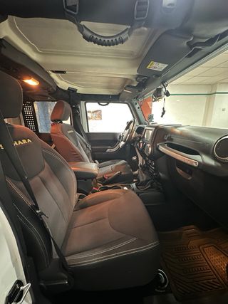 Jeep Wrangler Sahara 2014 / 165 mil km