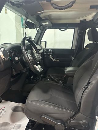 Jeep Wrangler Sahara 2014 / 165 mil km
