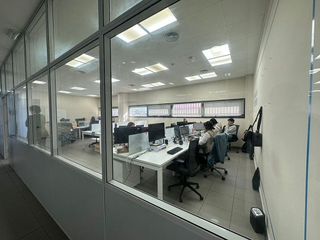 Oficina en alquiler en Palacio de Congresos - Urbadiez - Entrepuentes en Sevilla