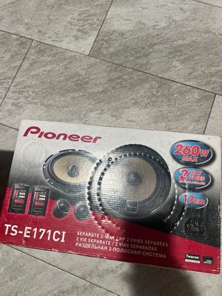 Altavoces Pioneer TS-E171CI 260W totalmente nuevo