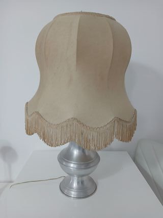 Lampada da tavolo alluminio e tessuto