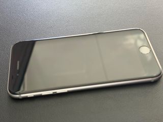 iPhone 6s 32GB Argento - necessita nuova batteria