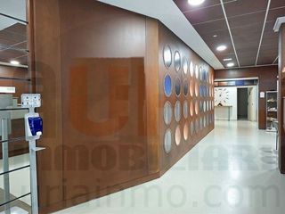 Local comercial en alquiler en Parque del Oeste - Olivares en Oviedo