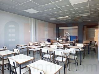 Local comercial en alquiler en Parque del Oeste - Olivares en Oviedo