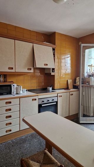 Piso en alquiler en Hospital - Parque sur en Albacete