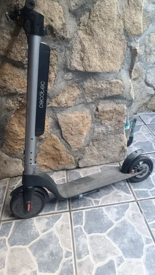 Patinete Eléctrico Cecotec Bongo