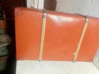 MUY ANTIGUO BAUL MALETA COMPLETO BUEN ES