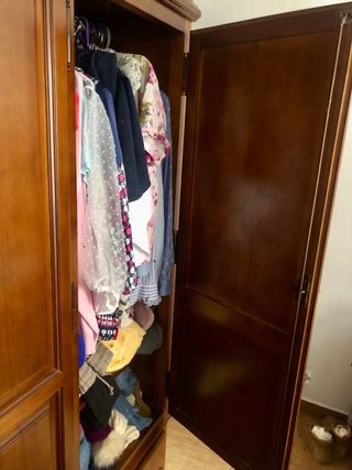 Armario ropero de madera fabricado Muebles Carro