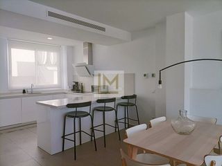 Casa pareada en alquiler en Nueva Andalucía centro en Marbella