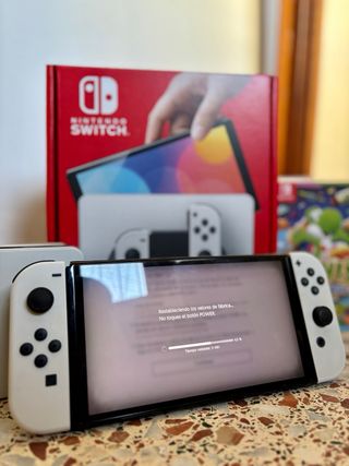 Nintendo Switch OLED + 2 Juegos