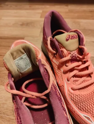 Bambas Asics Naranja y Morado