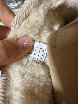 Botas UGG Beige Talla [Talla]