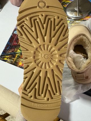 Botas UGG Beige Talla [Talla]