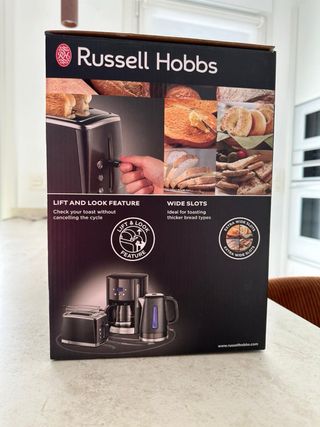Tostadora Russell Hobbs Negra Mate