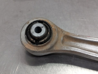 BRAZO SUSPENSION INFERIOR DELANTERO DERECHO AUDI