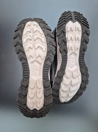 Deportivas Fila T.39 Negras/Naranja/Gris