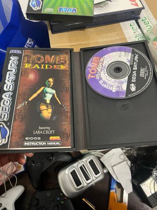 Sega Saturn Negra + Mando + Memoria